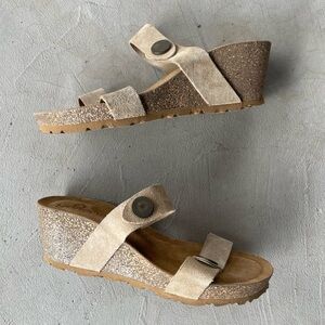 Yokono | Beige Suede Wedge Sandals